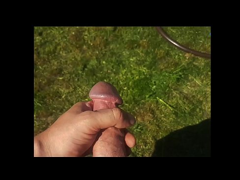 ❤️ Faigheann hottie te a pussy bándearg fucked agus cums le squirt i ghairdín samhraidh ❤️  Porn  ag porn % ga.porno-flix.ru%  ❌️